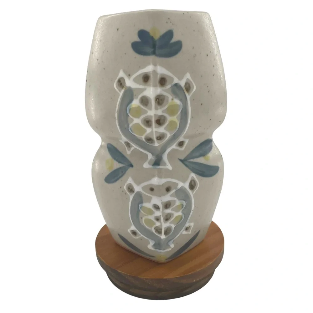 Small Turtle Bud Vase in Stoneware 6